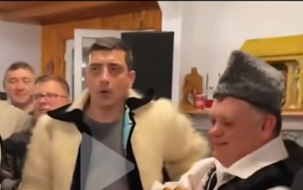 George Simion, într-o stare avansată de suveranism la o petrecere românească de sărbători